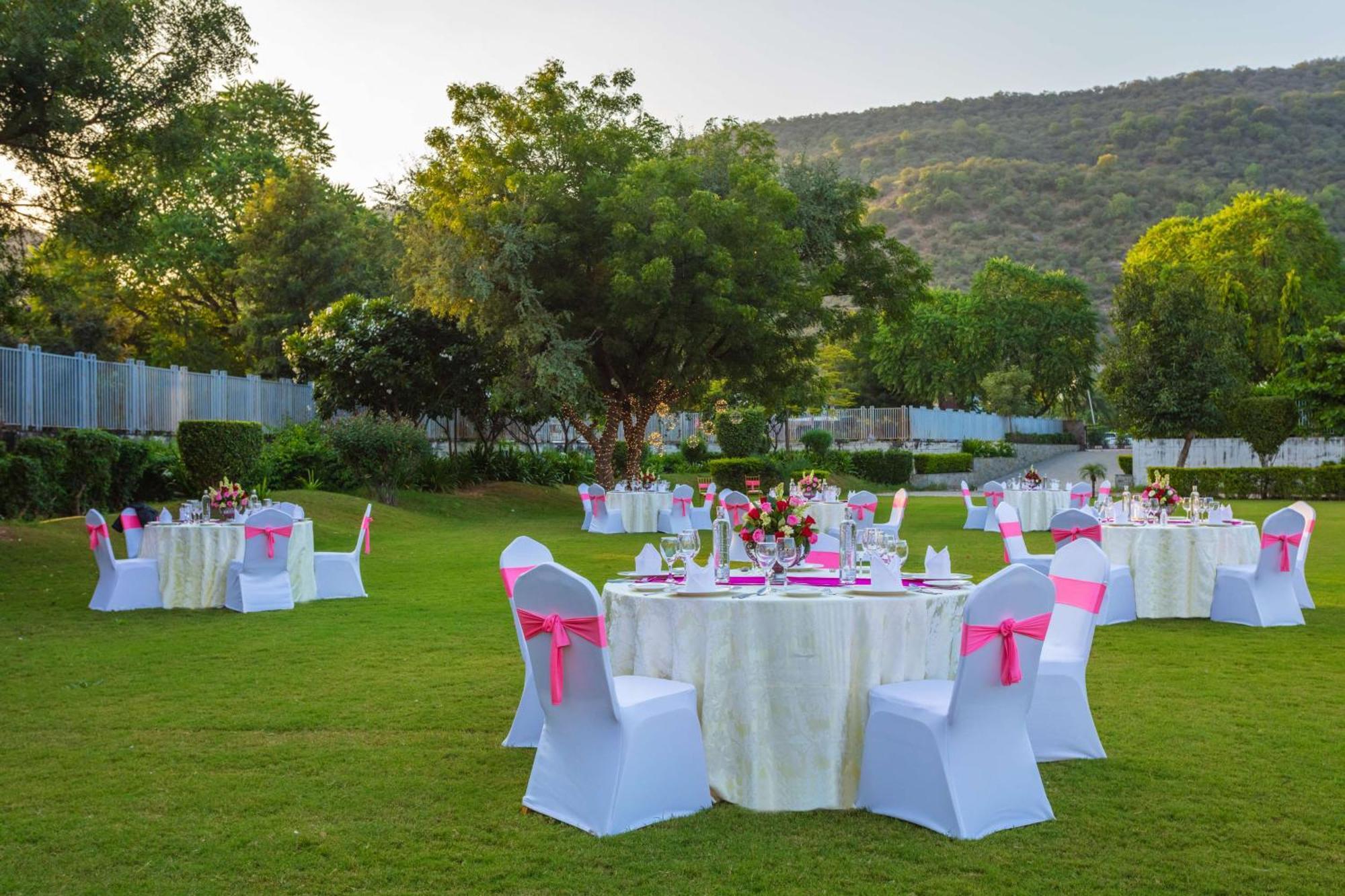 Doubletree By Hilton Jaipur Amer Exterior foto